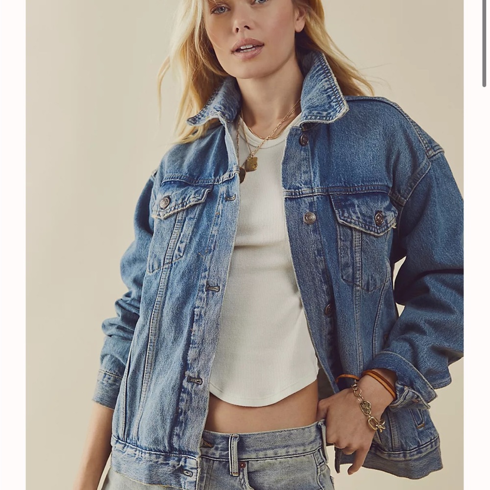 Free People oversized jean jacket. Excellent condition